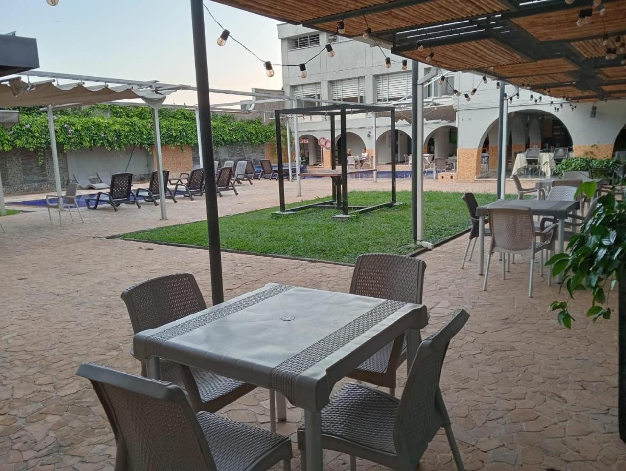 Hotel Don Gregorio كارتاغو المظهر الخارجي الصورة